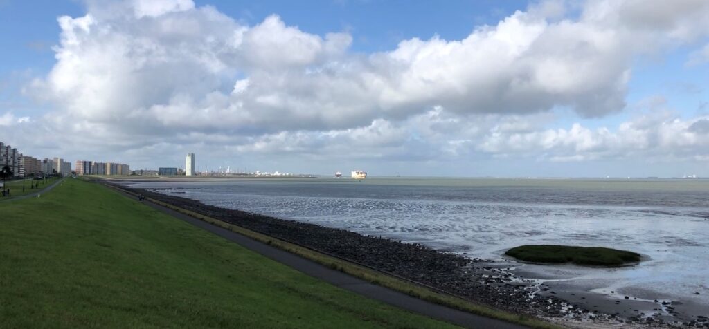 Zeedijk in Terneuzen.