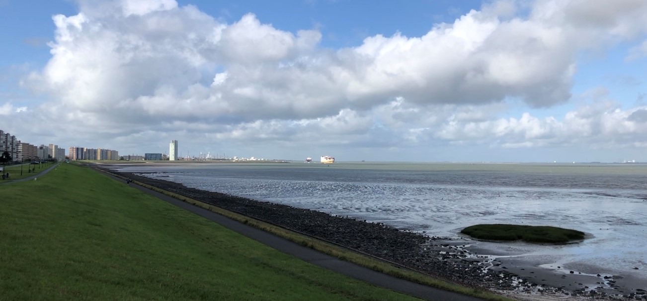 Zeedijk in Terneuzen.